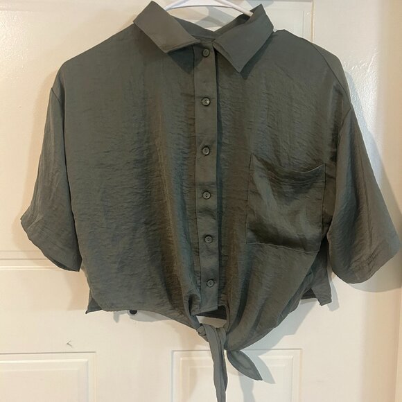 So Goods For Life Tops - Crop top